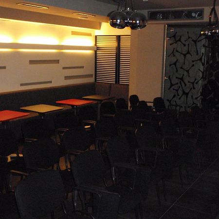 Famous House Hotel Plovdiv Ngoại thất bức ảnh