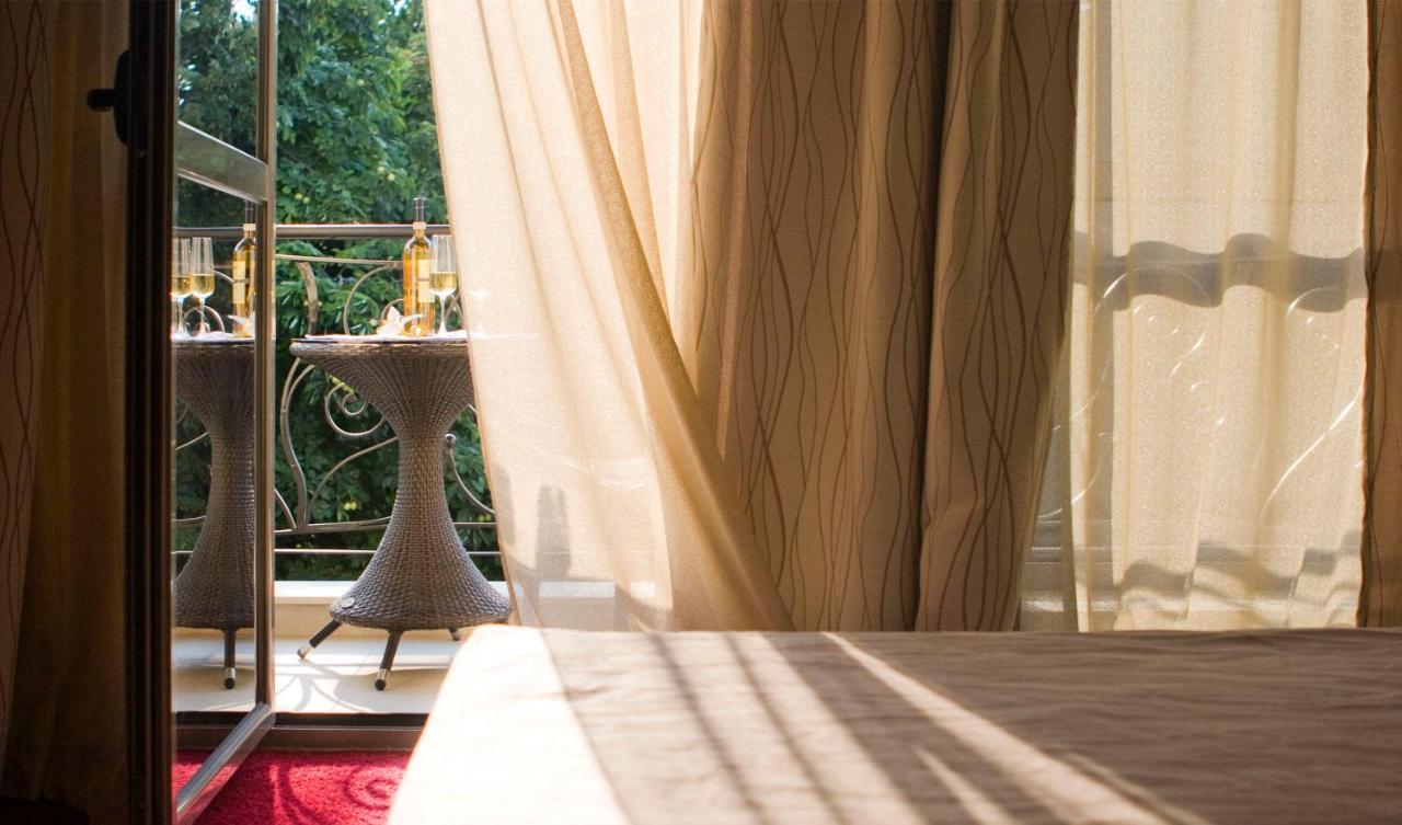 Famous House Hotel Plovdiv Ngoại thất bức ảnh