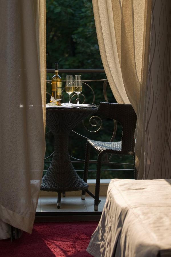 Famous House Hotel Plovdiv Ngoại thất bức ảnh