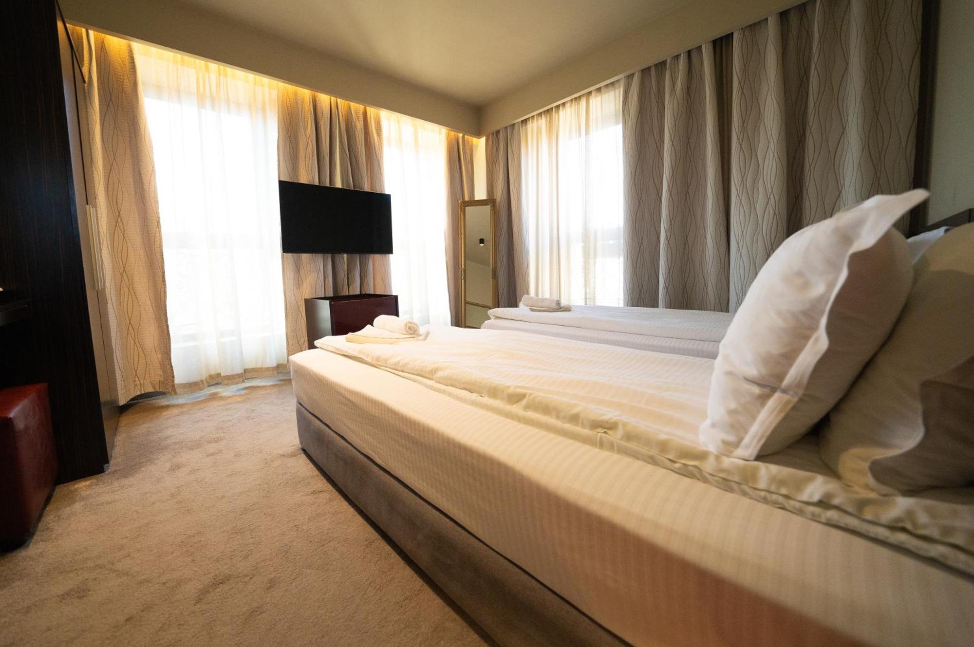Famous House Hotel Plovdiv Ngoại thất bức ảnh